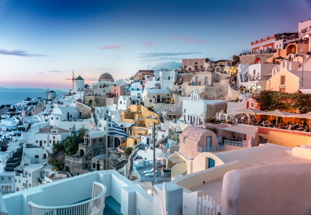 costs of honeymoon in santorini greece